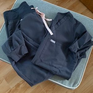 Figs Jogger Scrub Set